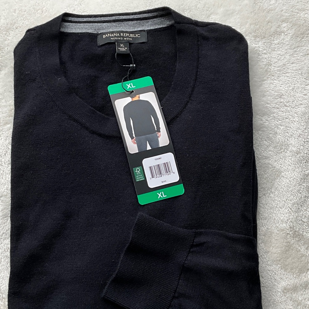 Banana Republic Classic Black Pullover